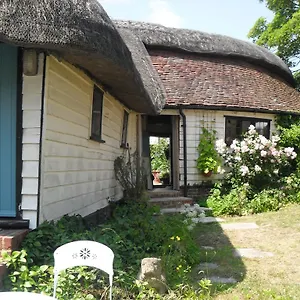 https://church-hall-farm-bed-and-breakfast.cambridgehotelsuk.com